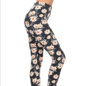 Daisy Printed Buttery Soft Leggings